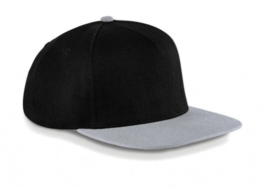 Streetstyle pur – mit Snapback und Statement