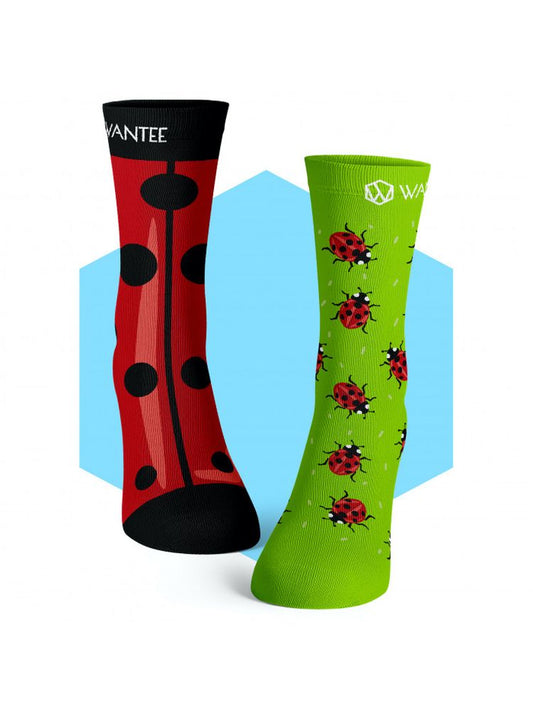 Zwei verschiedene Socken Marienkäfer Wantee